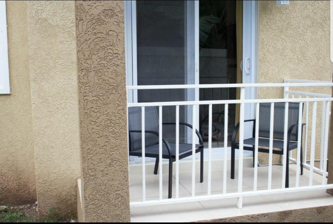 Merrivale Suite Kingston Eksteriør billede